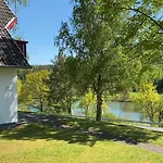 21 Mit Seeblick Und Garten Bis 6 Personen 度假居 *