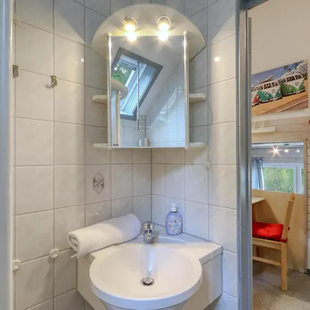 21 Mit Seeblick Und Garten Bis 6 Personen