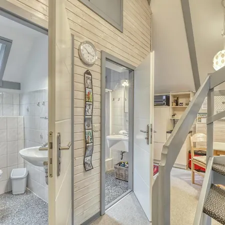 Dom wakacyjny 21 Mit Seeblick Und Garten Bis 6 Personen Kemmerode